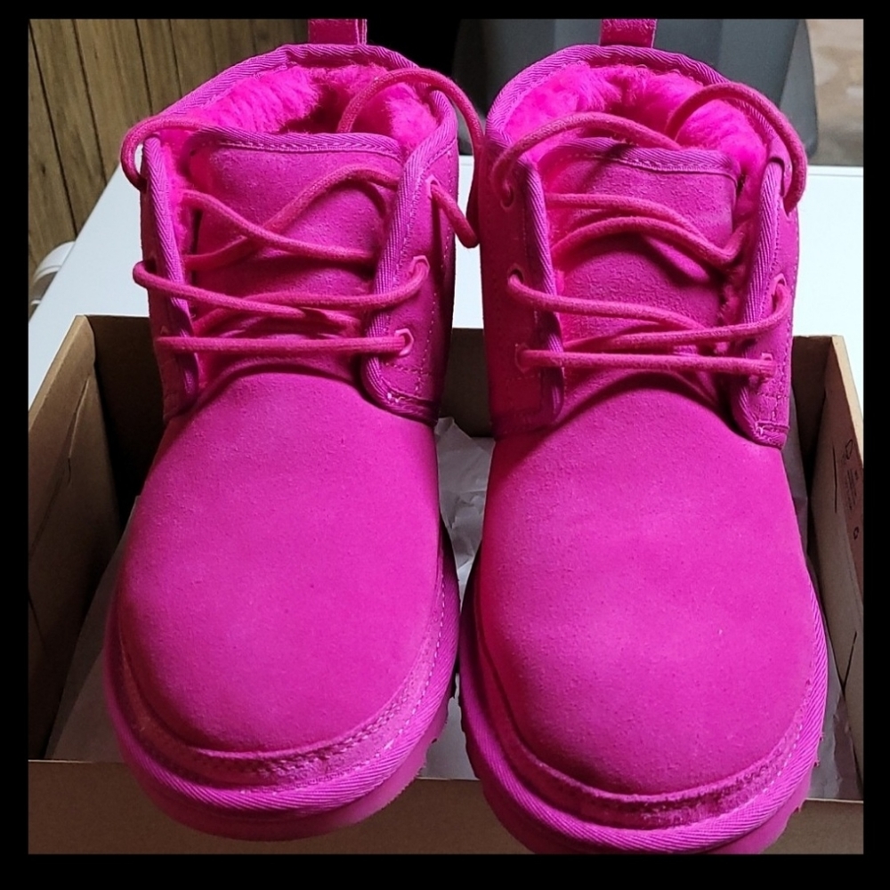 UGG Neumel Boots